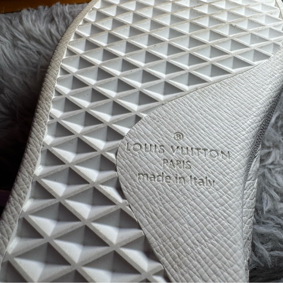 Louis Vuitton Rivoli Low Top SZ 10 RARE!!! - Picture 16 of 16